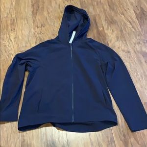 Euc lululemon Navy size 10 rain jacket
